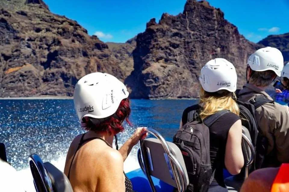 Guided hike through the Masca Ravine and boat trip in Tenerife