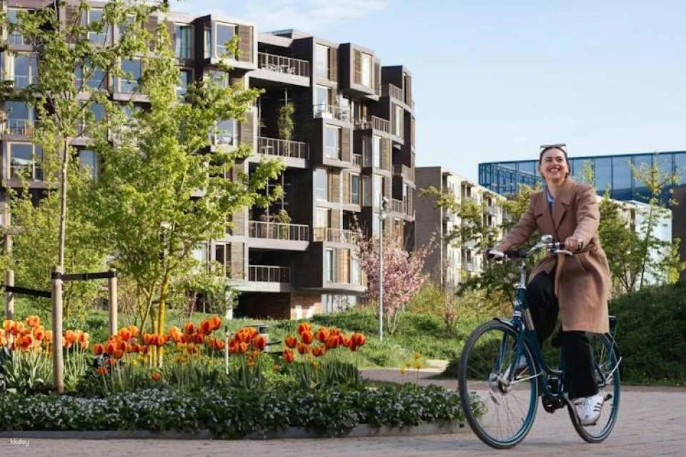 Copenhagen architecture and sustainability bike tour