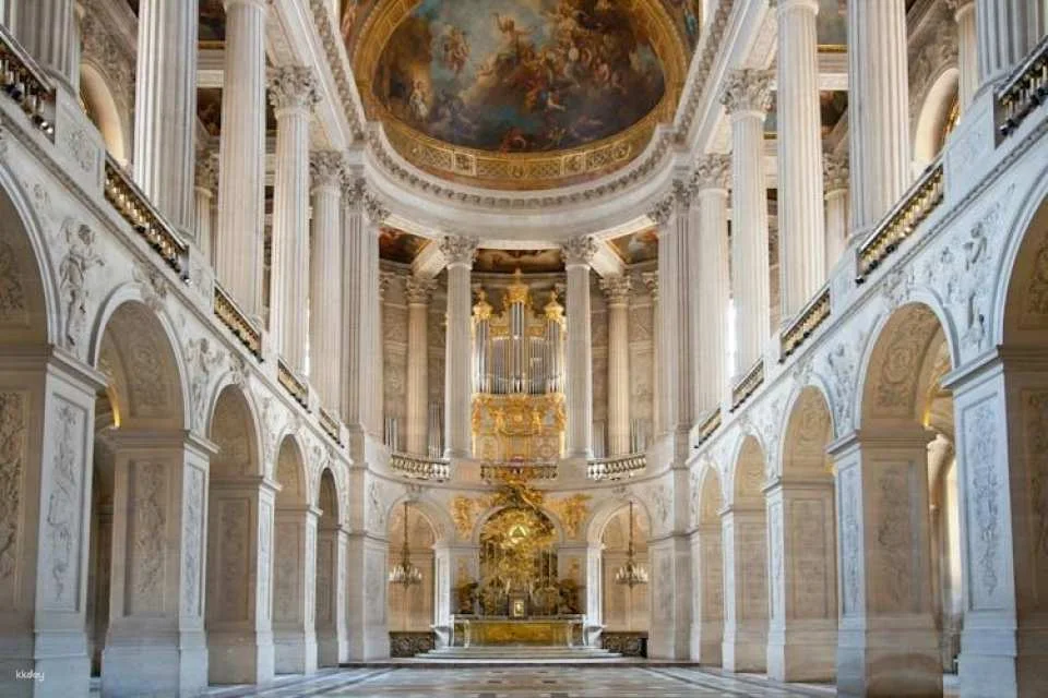 Versailles train tour from Paris with tickets to the palace