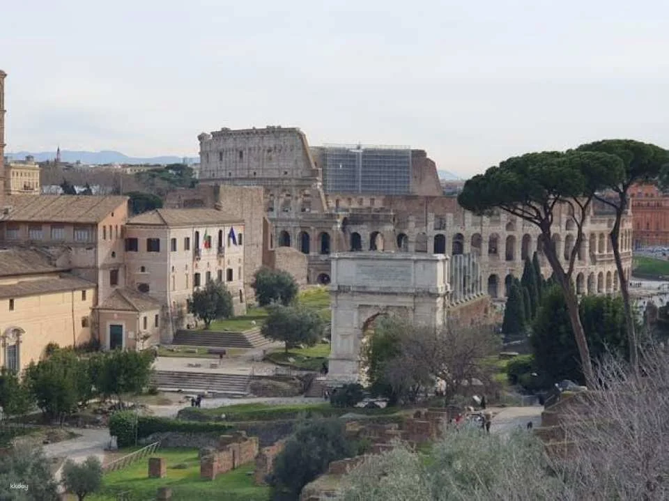 Restricted areas tour of Gladiator's Arena and Roman Forum