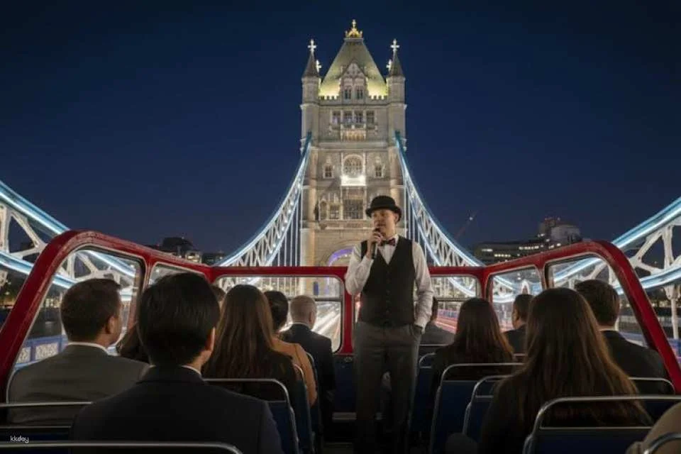 Vintage open-top bus night tour with live guide in London