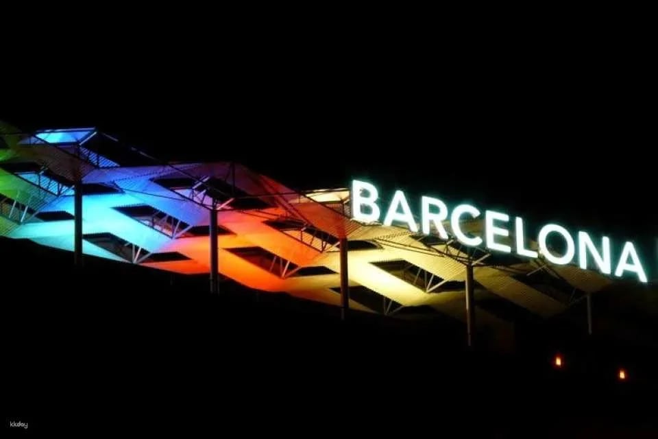 Barcelona sunset tour by sidecar motorcycle with a private guide