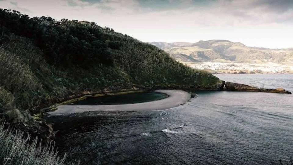 3-hour tour of Vila Franca do Campo's protected nature reserve