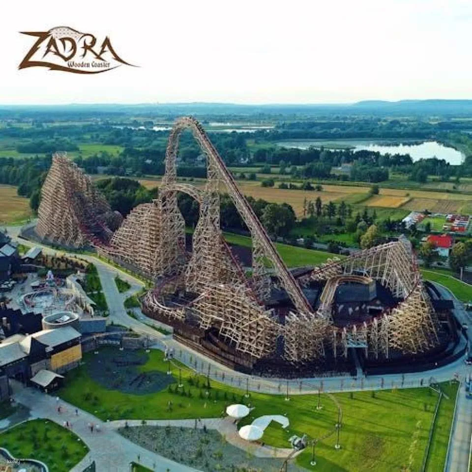 Energylandia entry ticket and roundtrip transportation from Krakow
