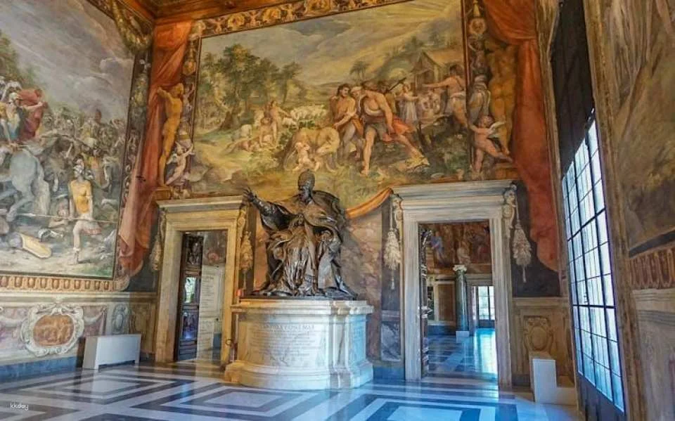 Capitoline Museums Guided Tour with Multimedia Experience