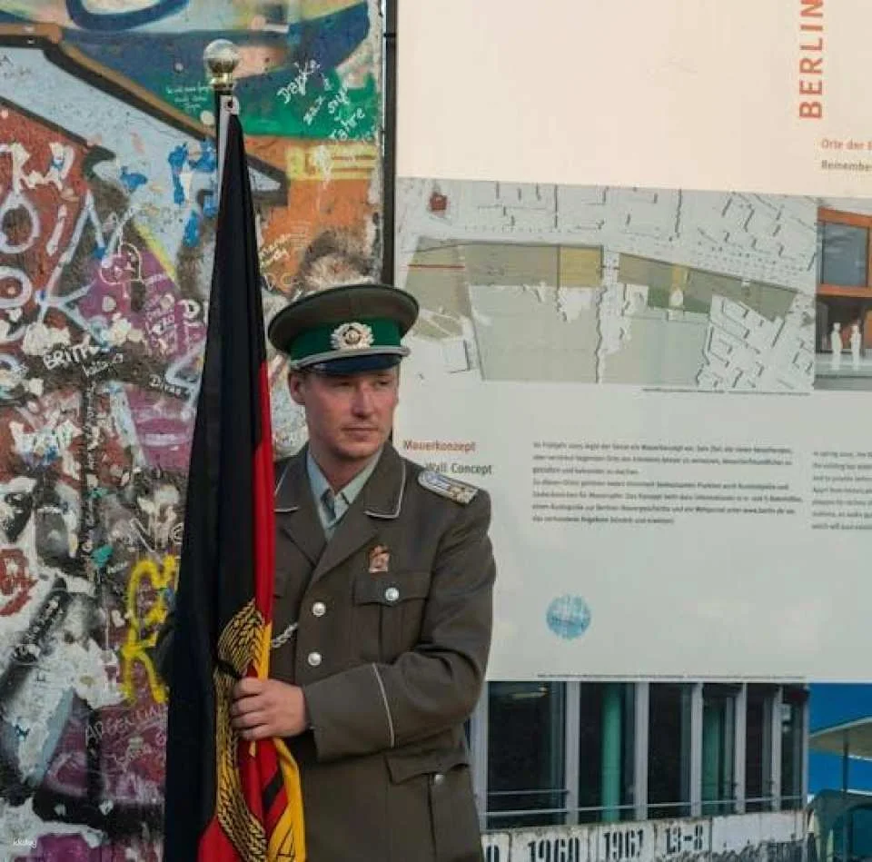 Private guided walking tour through Berlin's historical sites