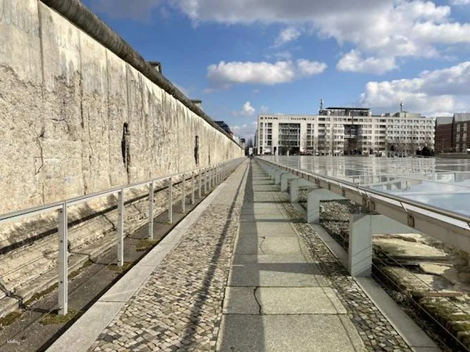 Private guided walking tour through Berlin's historical sites