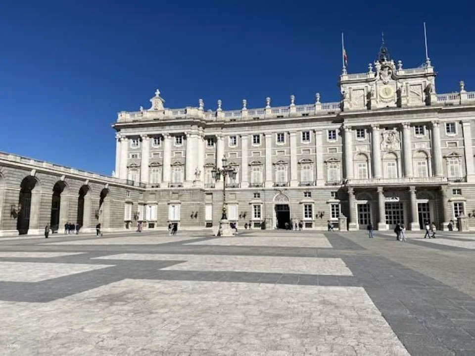 Small-group tour of the Royal Palace of Madrid and Royal Armoury