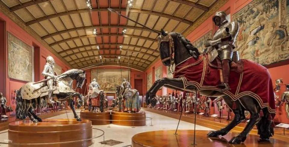 Small-group tour of the Royal Palace of Madrid and Royal Armoury