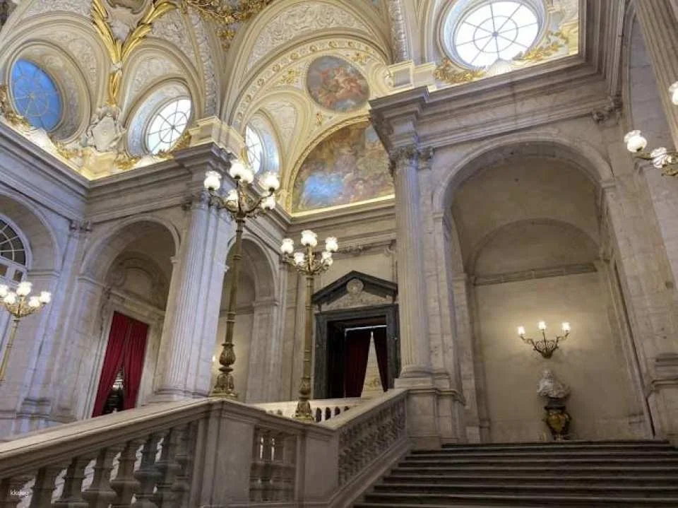 Small-group tour of the Royal Palace of Madrid and Royal Armoury
