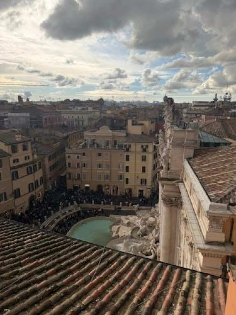 Trevi Fountain entrance with panoramic terrace visit
