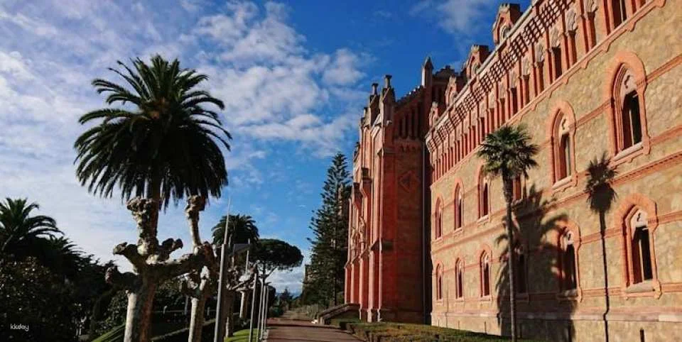 Comillas, Modernism and Gaudí guided tour from Santander