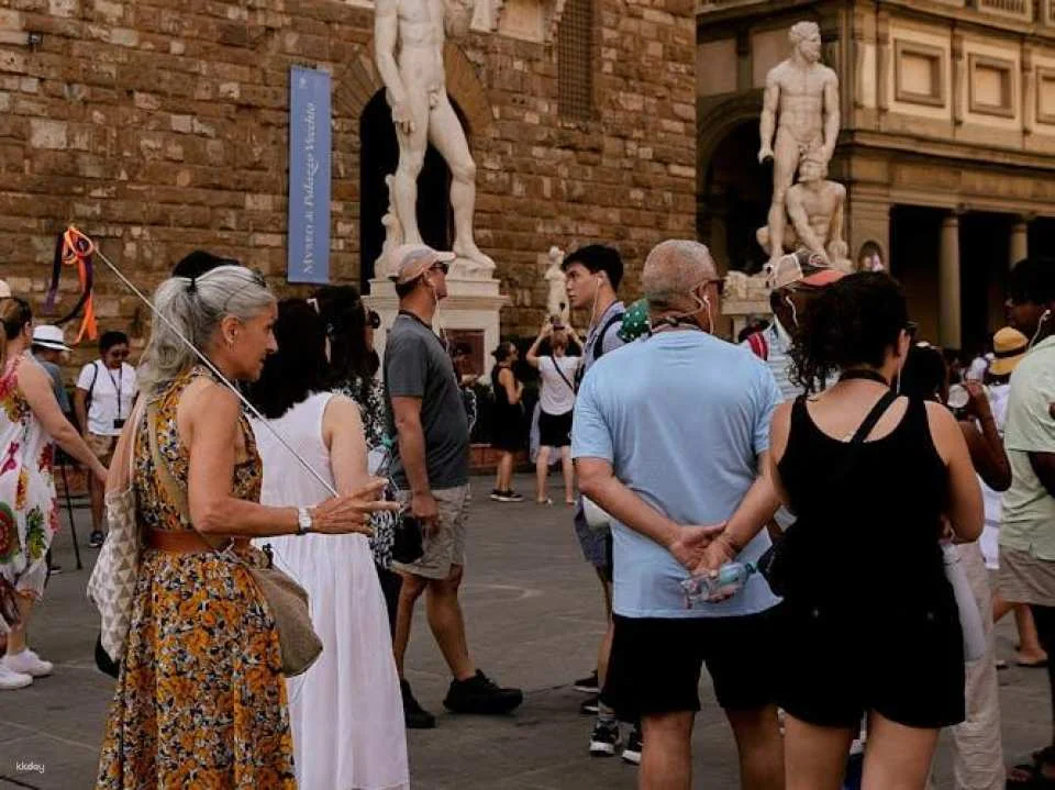 Historic Center Guided Tour with Cathedral and Terrace Access