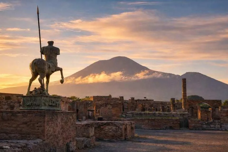 Pompeii, Sorrento and Positano group tour