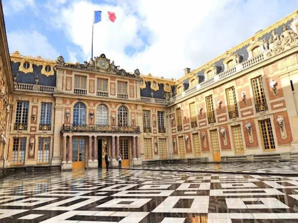 Skip-the-line guided tour of Versailles Palace