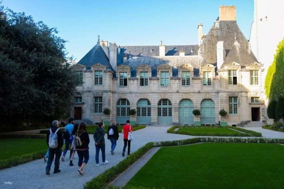 Paris Hidden Marais Tour