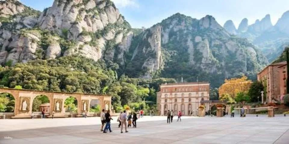 Montserrat self-guided audio tour with optional choir experience