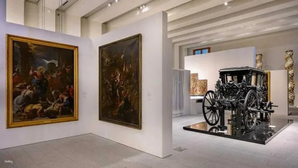 Royal Collections Gallery Tickets and Guided Tour in Spanish