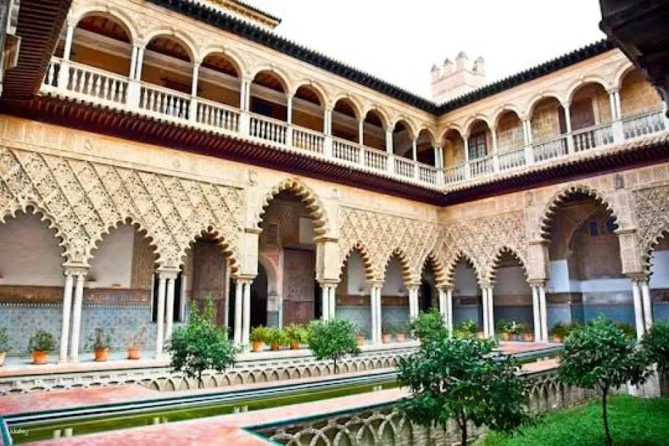 Artistic Seville walking tour