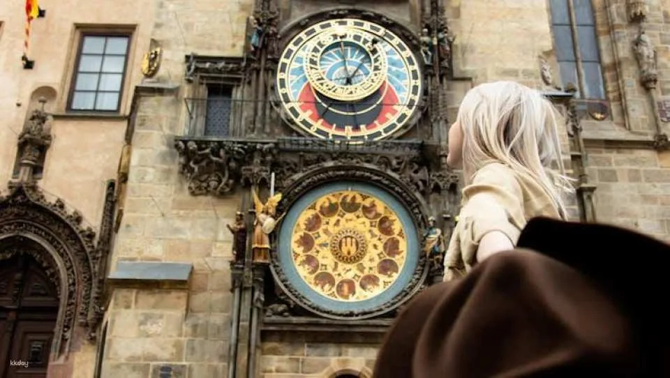 Prague pass with Castle entry and Vltava River cruise