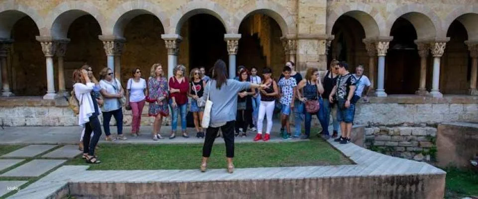 Guided tour of the Monastery of Sant Cugat