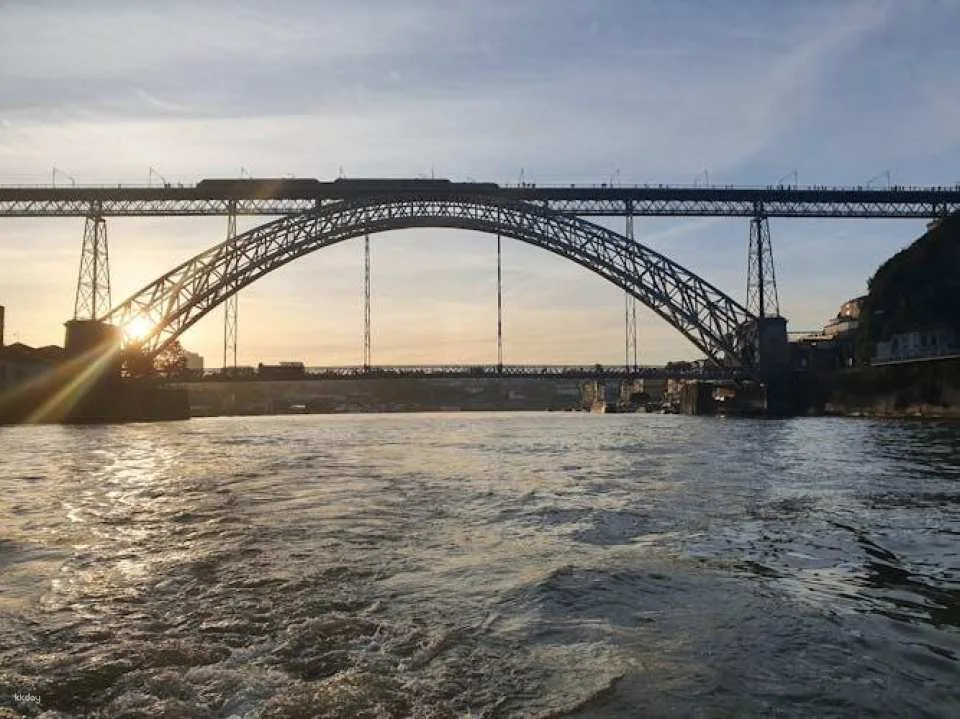 Porto small-group tour with wine tasting