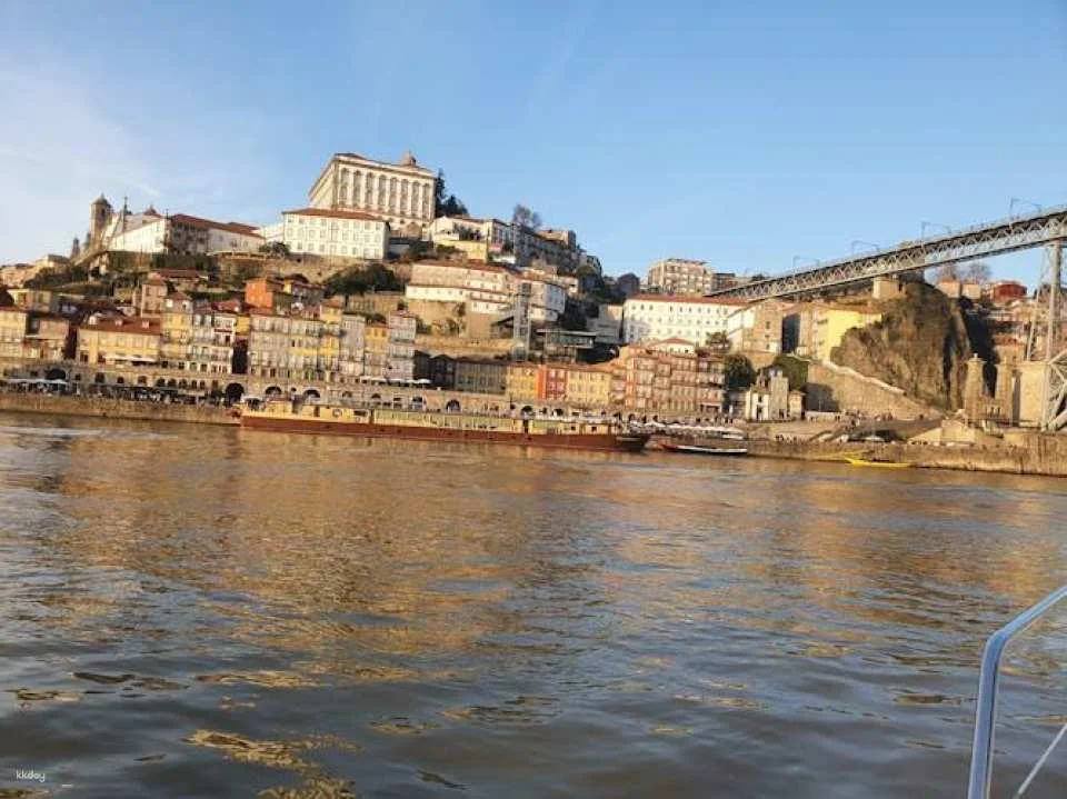 Porto small-group tour with wine tasting