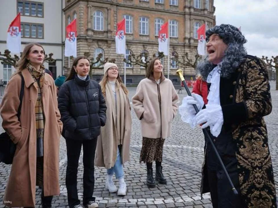 Historical Costume Tour with Jan Wellem through Düsseldorf's Old Town