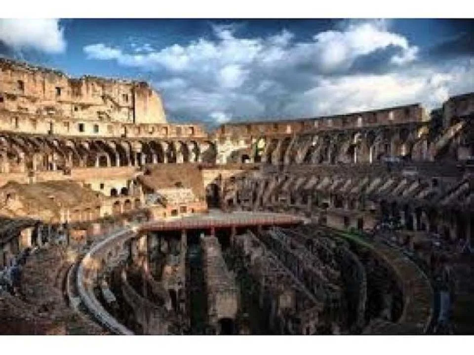 Colosseum, Forum and Palatine in small group with Dutch guide