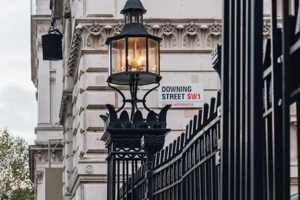 Guided royal walking tour of London with Westminster Abbey ticket
