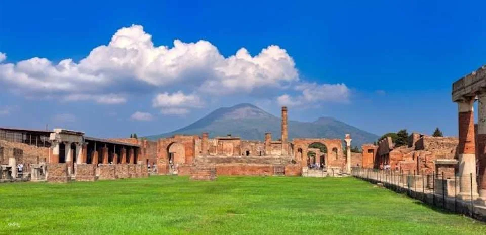 Pompeii, Herculaneum and Vesuvius audioguided tour from Pompeii