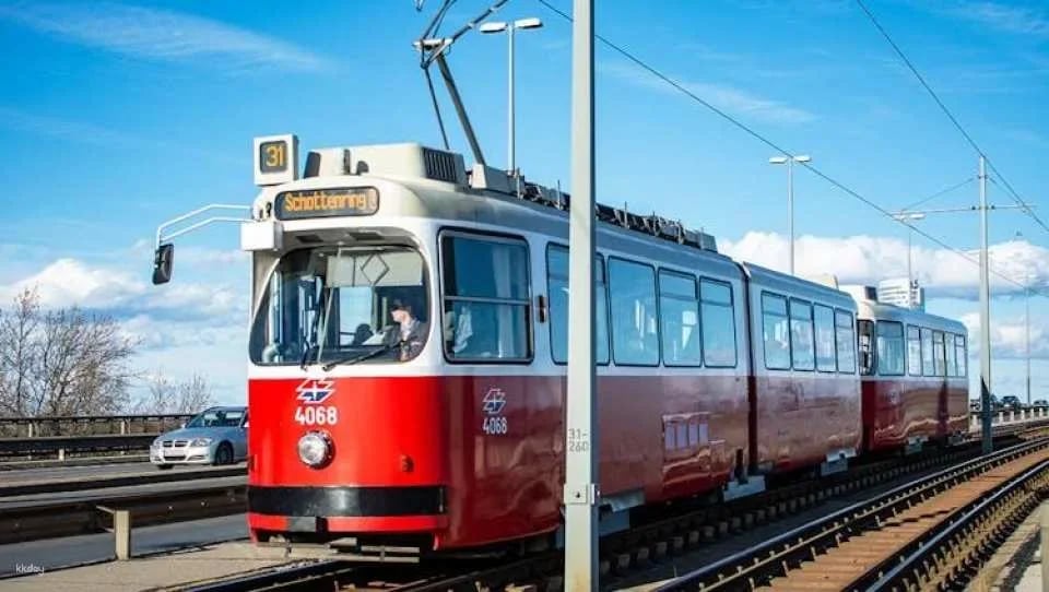 Vienna combo tickets with Schönbrunn, Sisi and walking tour