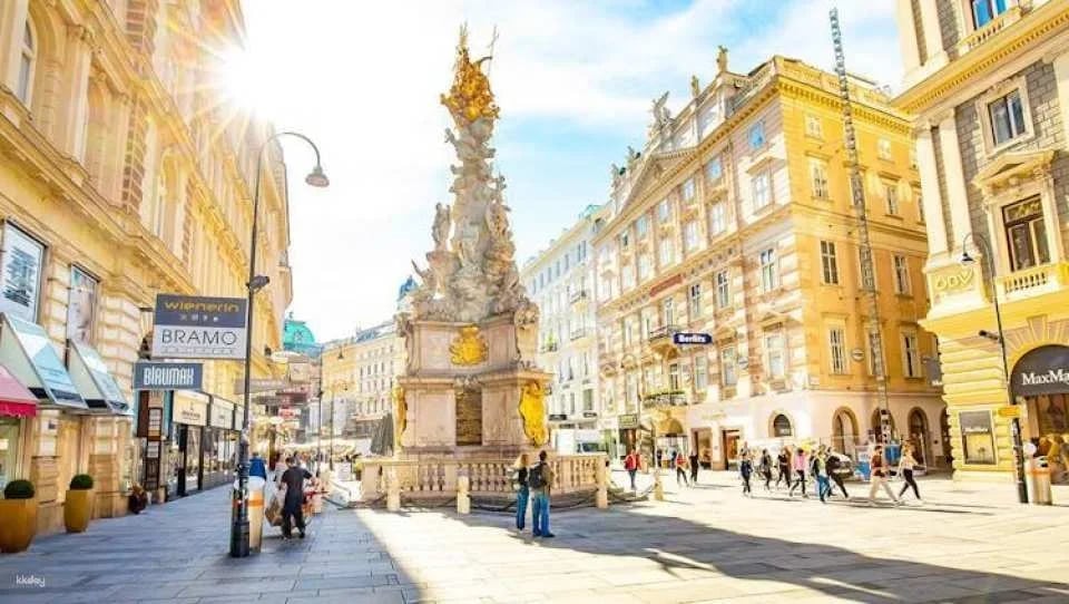 Vienna combo tickets with Schönbrunn, Sisi and walking tour