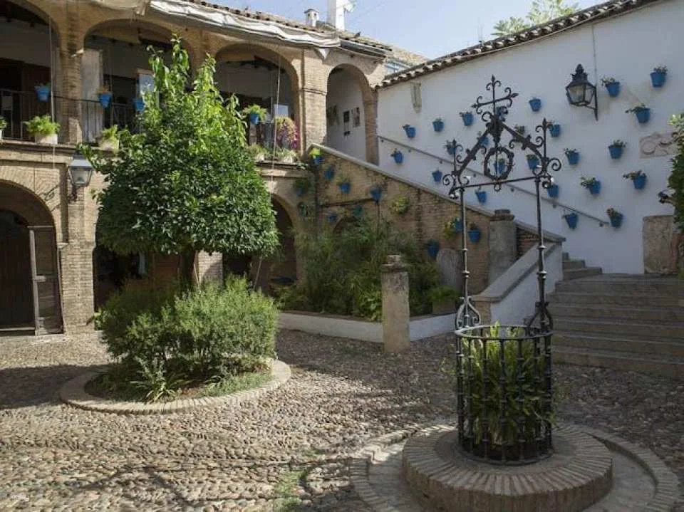 Cathedral-Mosque, Jewish Quarter and Alcázar of Córdoba guided tour