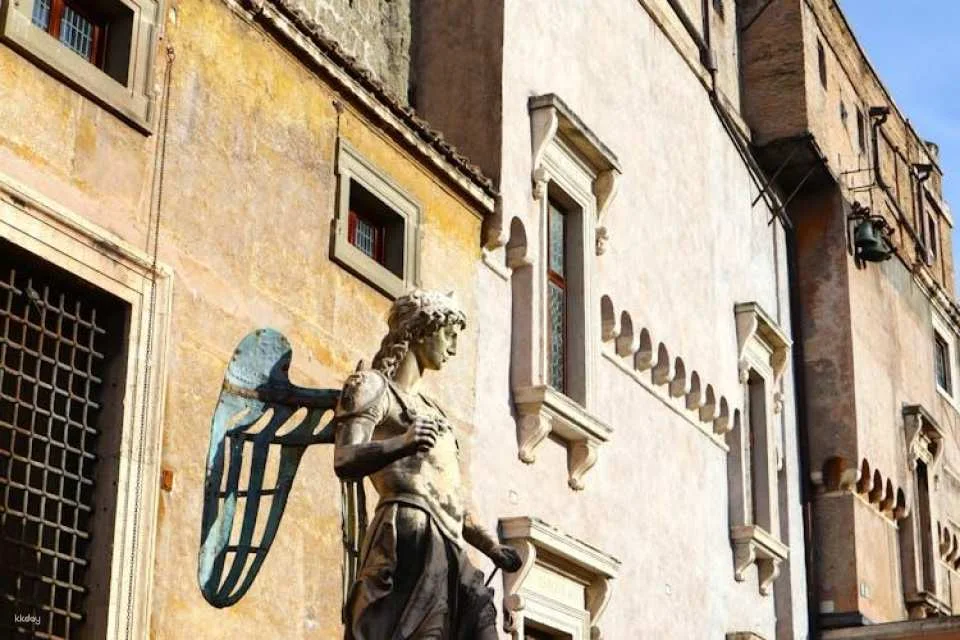 Guided tour of Castel Sant'Angelo with local guide and terrace views