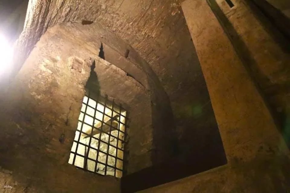 Guided tour of Castel Sant'Angelo with local guide and terrace views