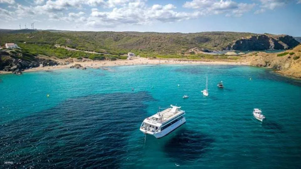 Mahon Harbour glass-bottom boat tour