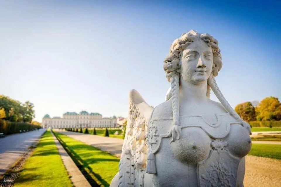 Upper Belvedere ticket and audio tour with self-guided city walk