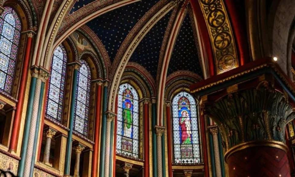 Sainte-Chapelle guided tour with reserved entry