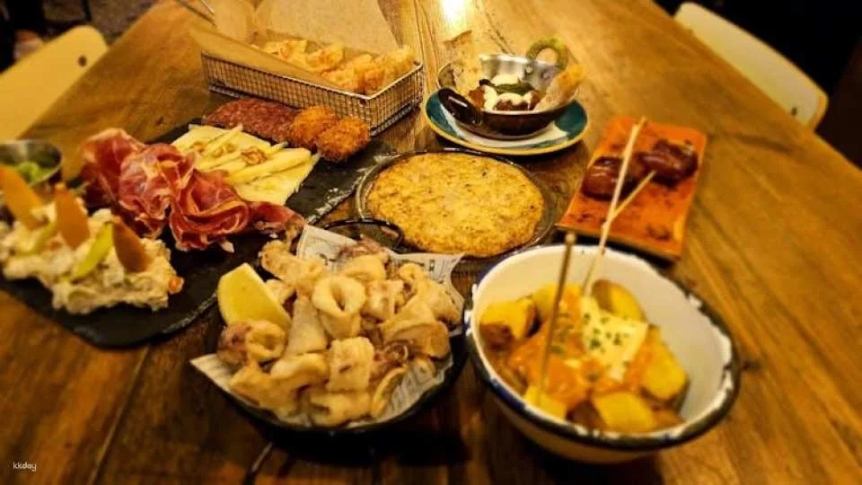 Flamenco show and tapas dinner