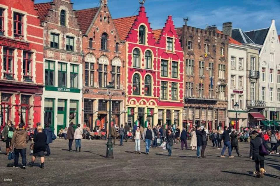 Brussels and Bruges Guided Tour from Paris