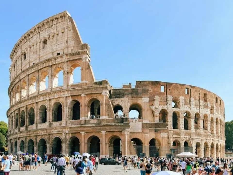 Colosseum visit and virtual reality experience with audio guide
