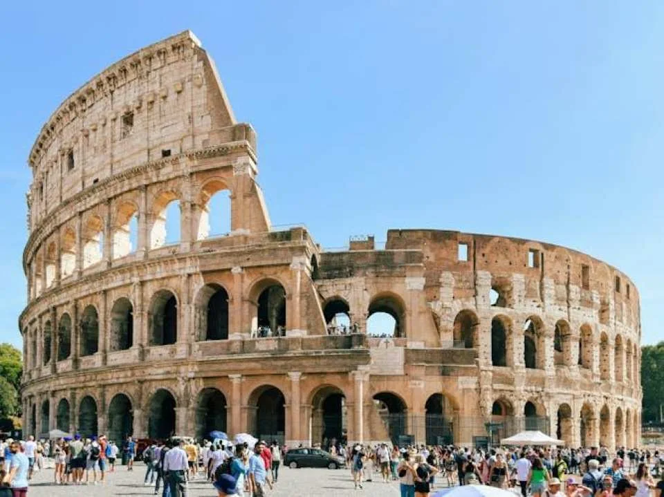 Colosseum visit and virtual reality experience with audio guide