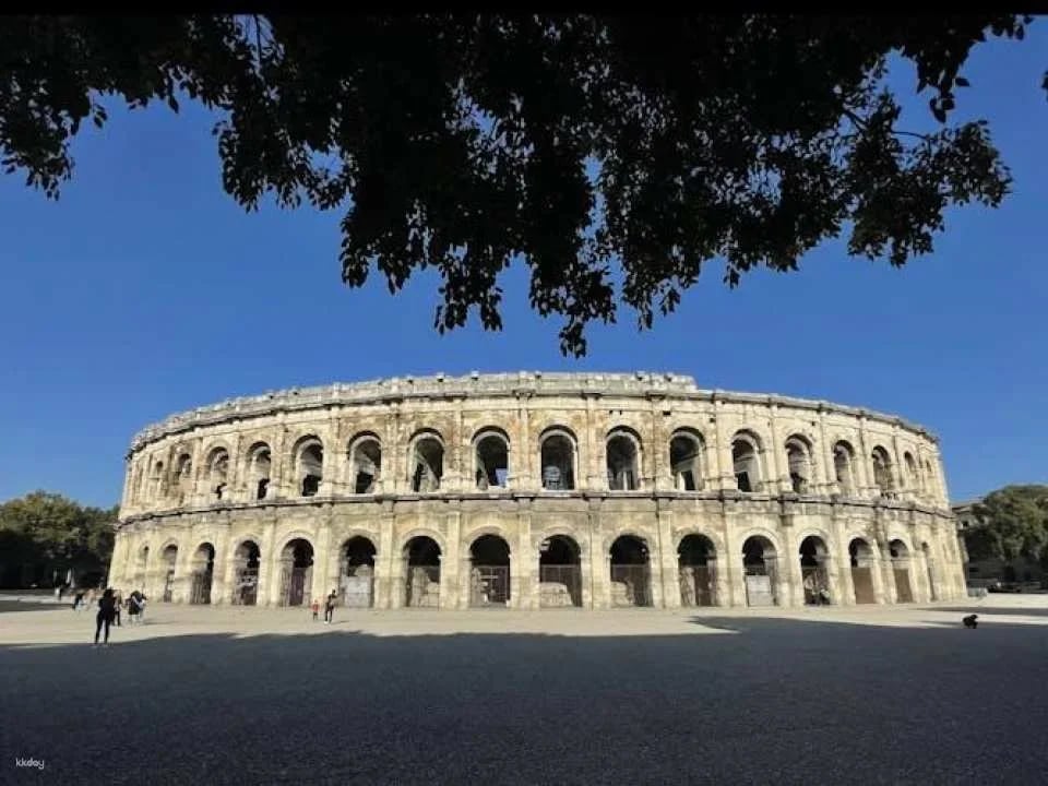 Combined ticket for Nîmes Arena, Maison Carrée and Tour Magne