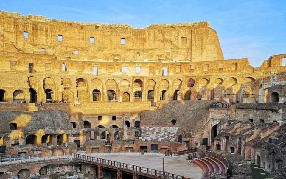 Colosseum semi-private tour with Roman Forum and Palatine Hill