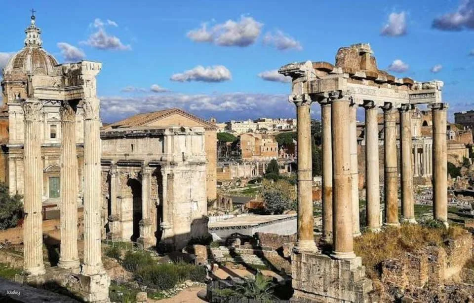 Colosseum semi-private tour with Roman Forum and Palatine Hill