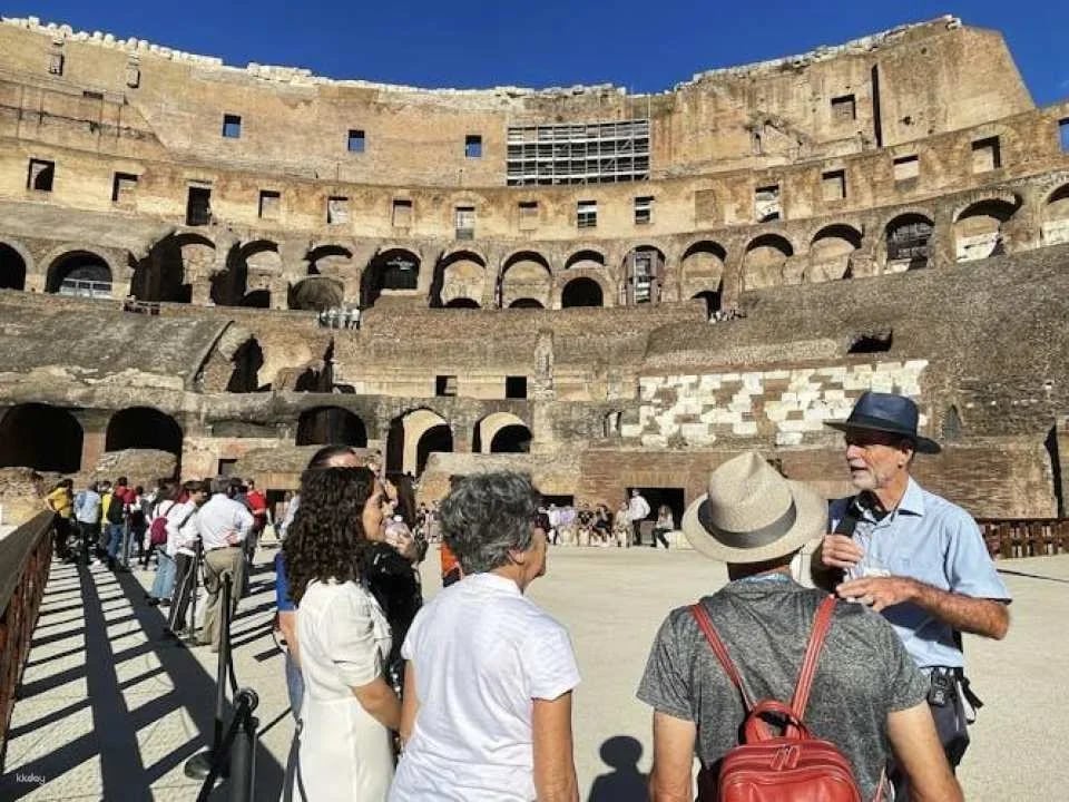 Colosseum semi-private tour with Roman Forum and Palatine Hill