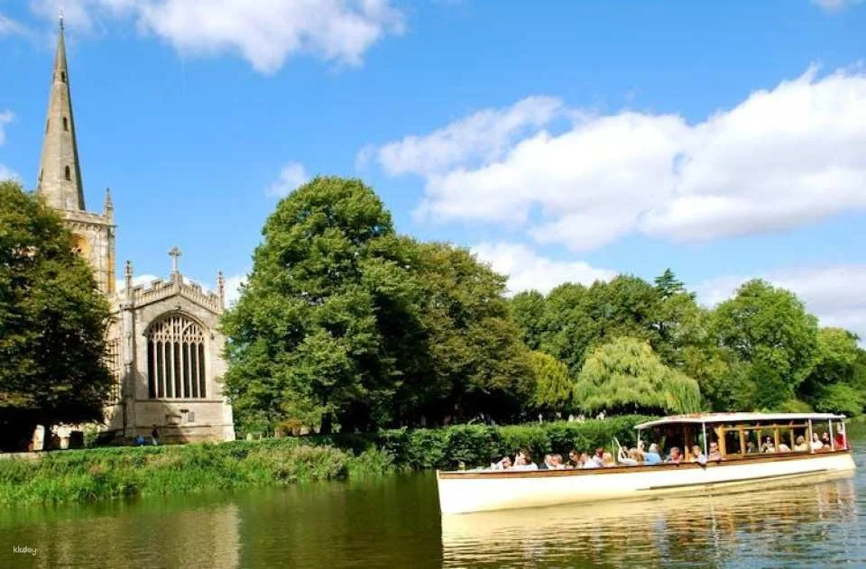 Stratford-upon-Avon river cruise with city audio tour