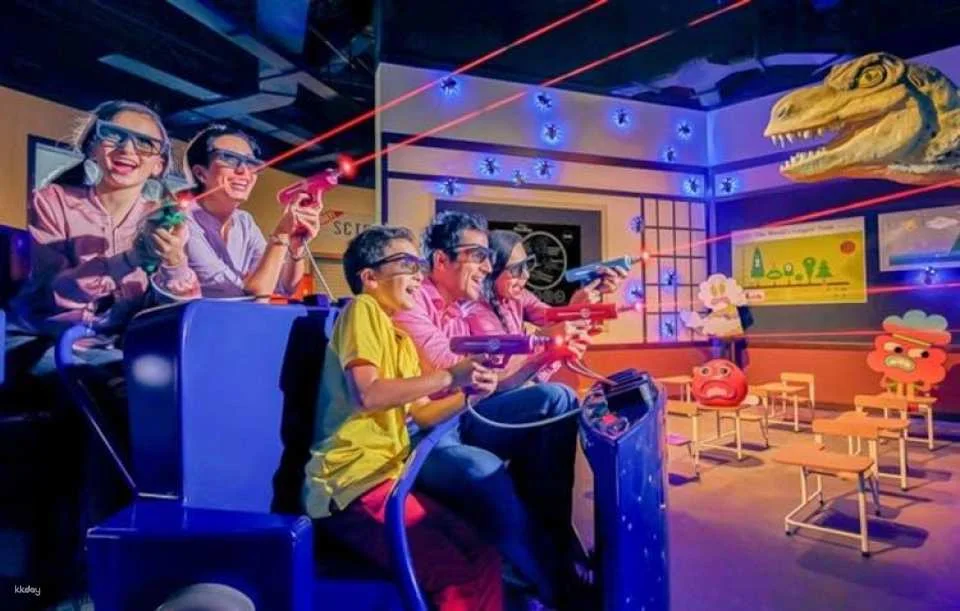 IMG Worlds theme park and ARTE Museum combo ticket