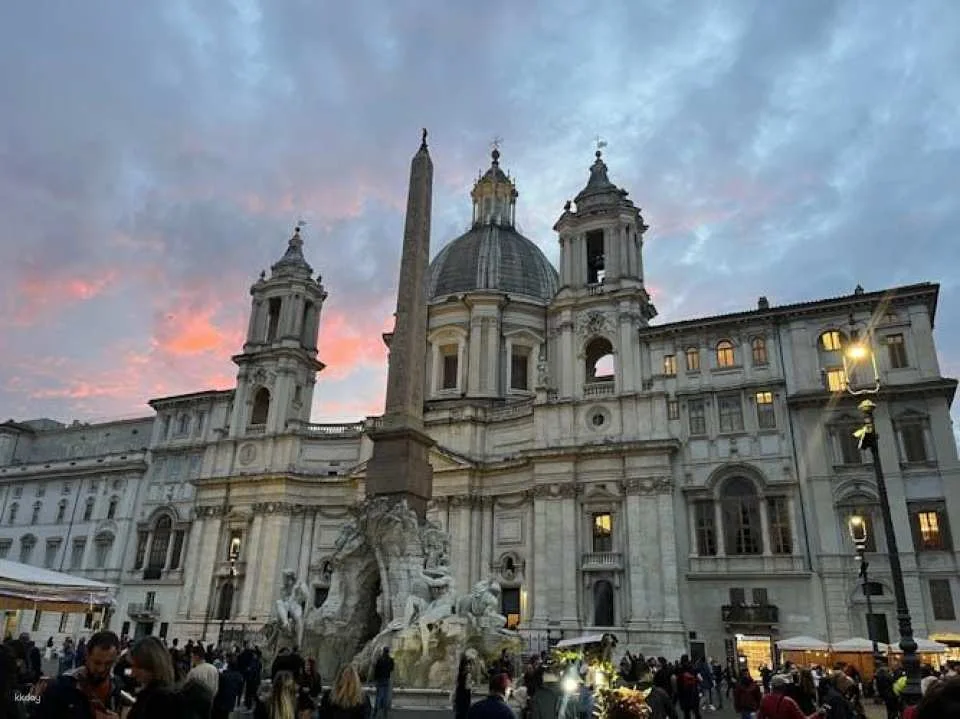 Guided Walking Tour of Rome Centre and Trevi Underground District